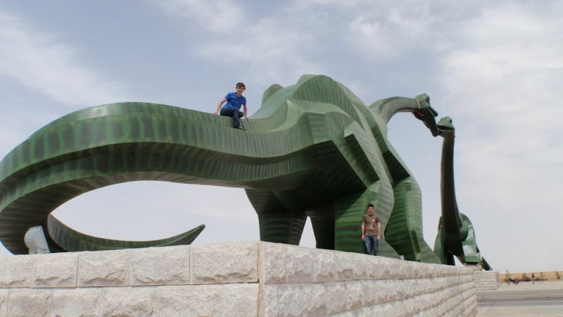 Illustration for article titled These Are The Weirdest Dinosaur Statues Ever